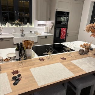 Woolgar Kitchen Review Pic of completed kitchen installation from google reviews